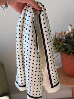 lenço kauana poa preto