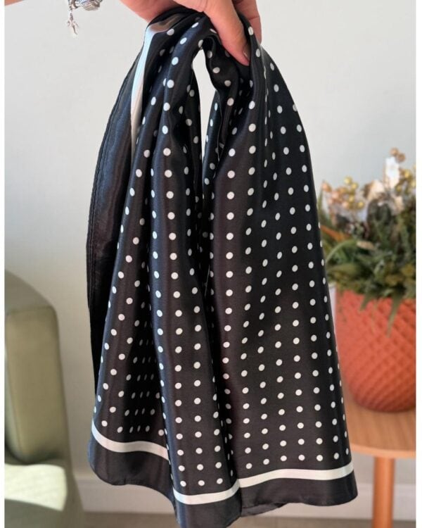 lenço kauana poa preto