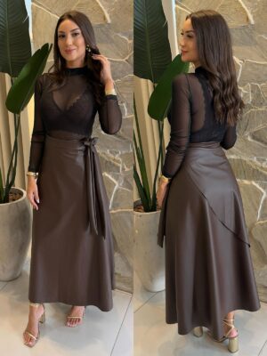 saia envelope couro beatriz preto